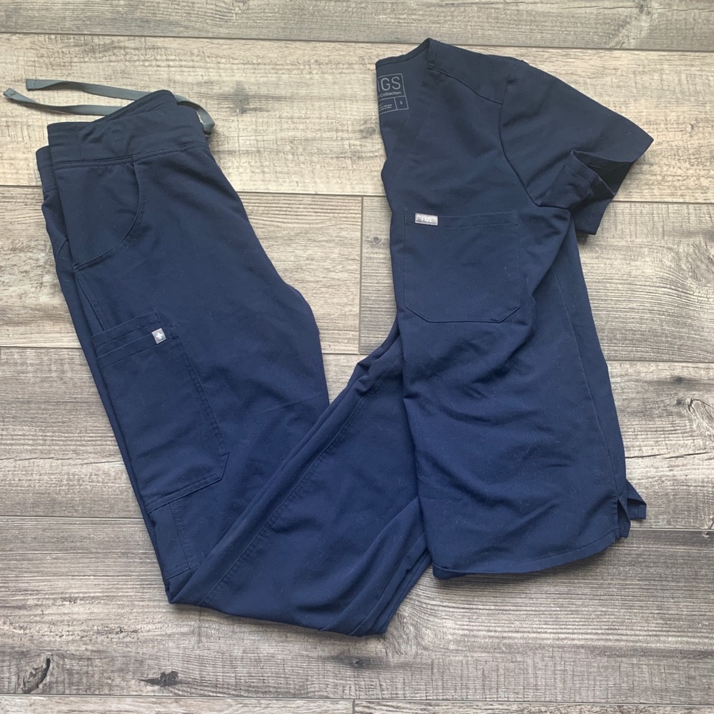 Dark blue Figs scrubs